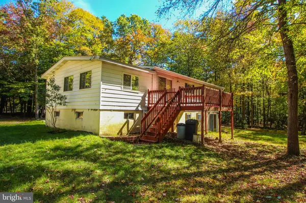 Long Pond, PA 18334,141 SPRING TER