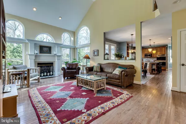 Chantilly, VA 20152,43775 MINK MEADOWS ST