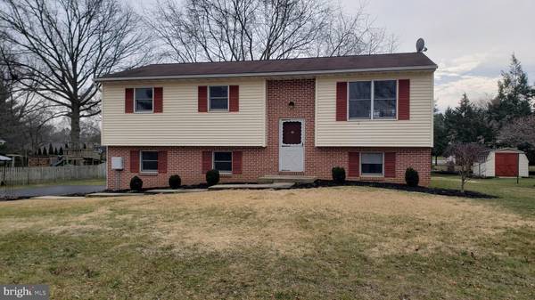 284 WILLOW DELL LN, Leola, PA 17540