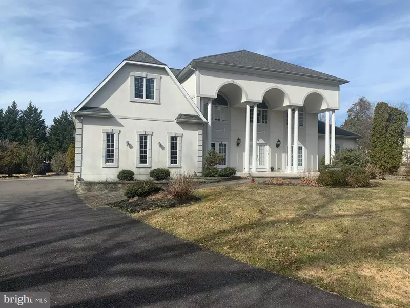 7 DUTCHTOWN RD, Voorhees, NJ 08043