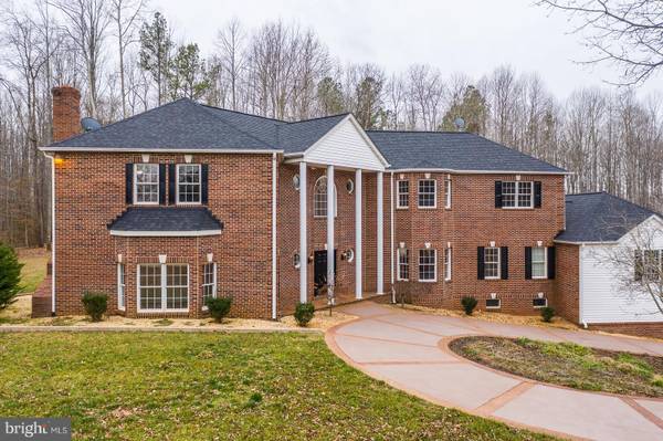 3 ARTILLERY DR, Fredericksburg, VA 22406