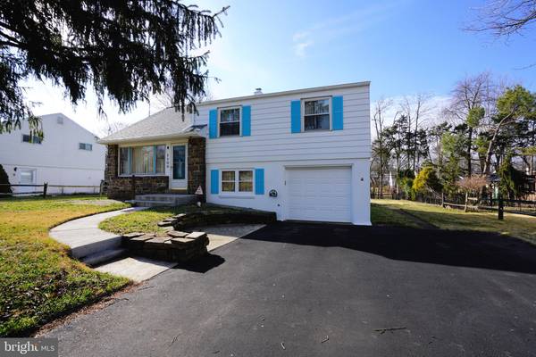 1100 PIONEER RD, Lansdale, PA 19446