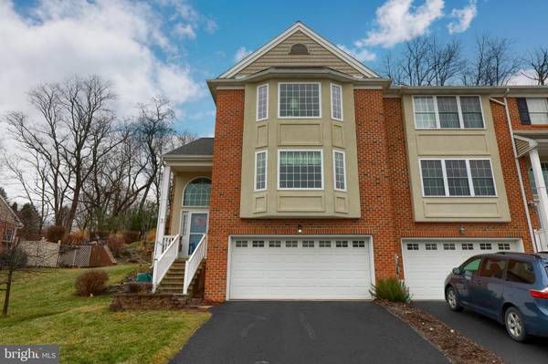 436 HILLSIDE DR, Mountville, PA 17554