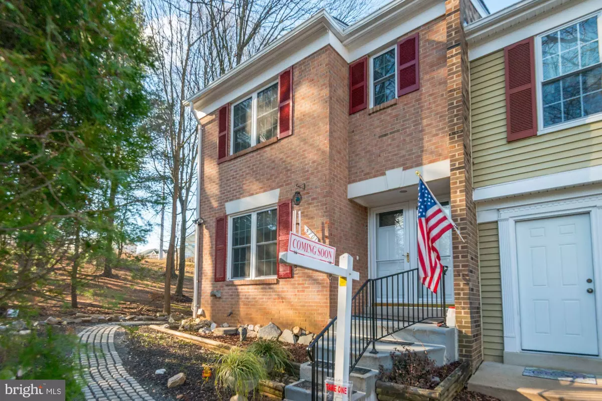 Alexandria, VA 22310,5701 LAWSONS HILL CT