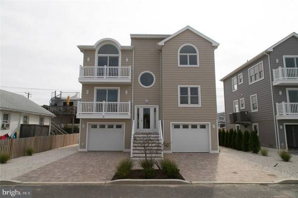 10 DREXEL AVE, Surf City, NJ 08008