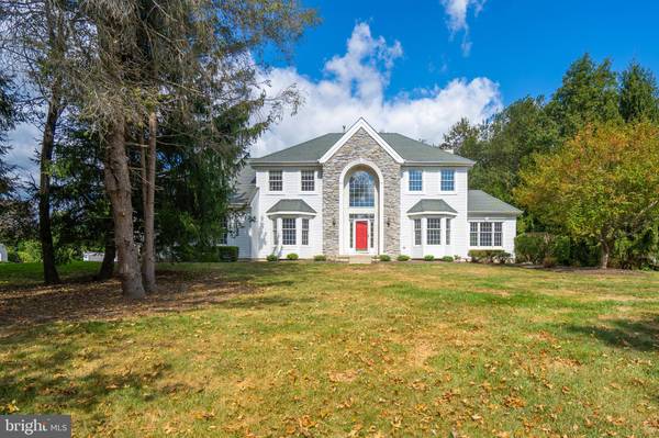 10 BRENTWOOD LN, Cranbury, NJ 08512