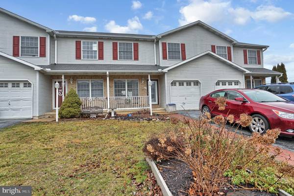 2929 ROBIN RD, York, PA 17404