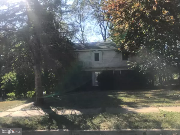 2201 CEDAR CIRCLE DR, Baltimore, MD 21228