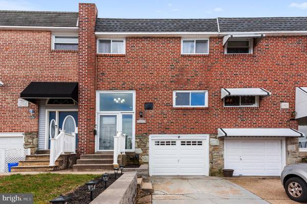 3568 GLOUCESTER LN, Philadelphia, PA 19114