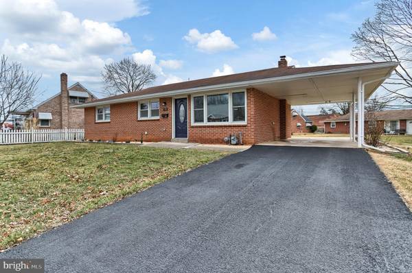 736 GUNNISON RD, York, PA 17404