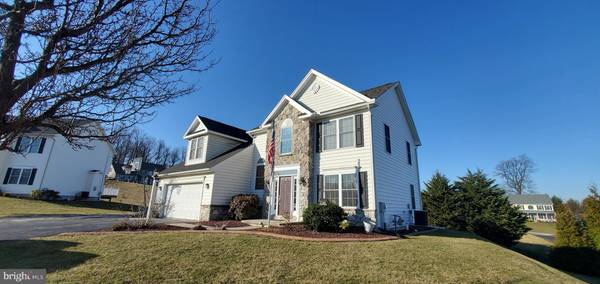 12 ASBURY LN, Shrewsbury, PA 17361