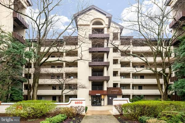 6050 CALIFORNIA CIR #207, Rockville, MD 20852