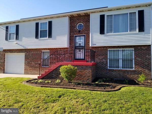 5301 PLAZA CIR, District Heights, MD 20747