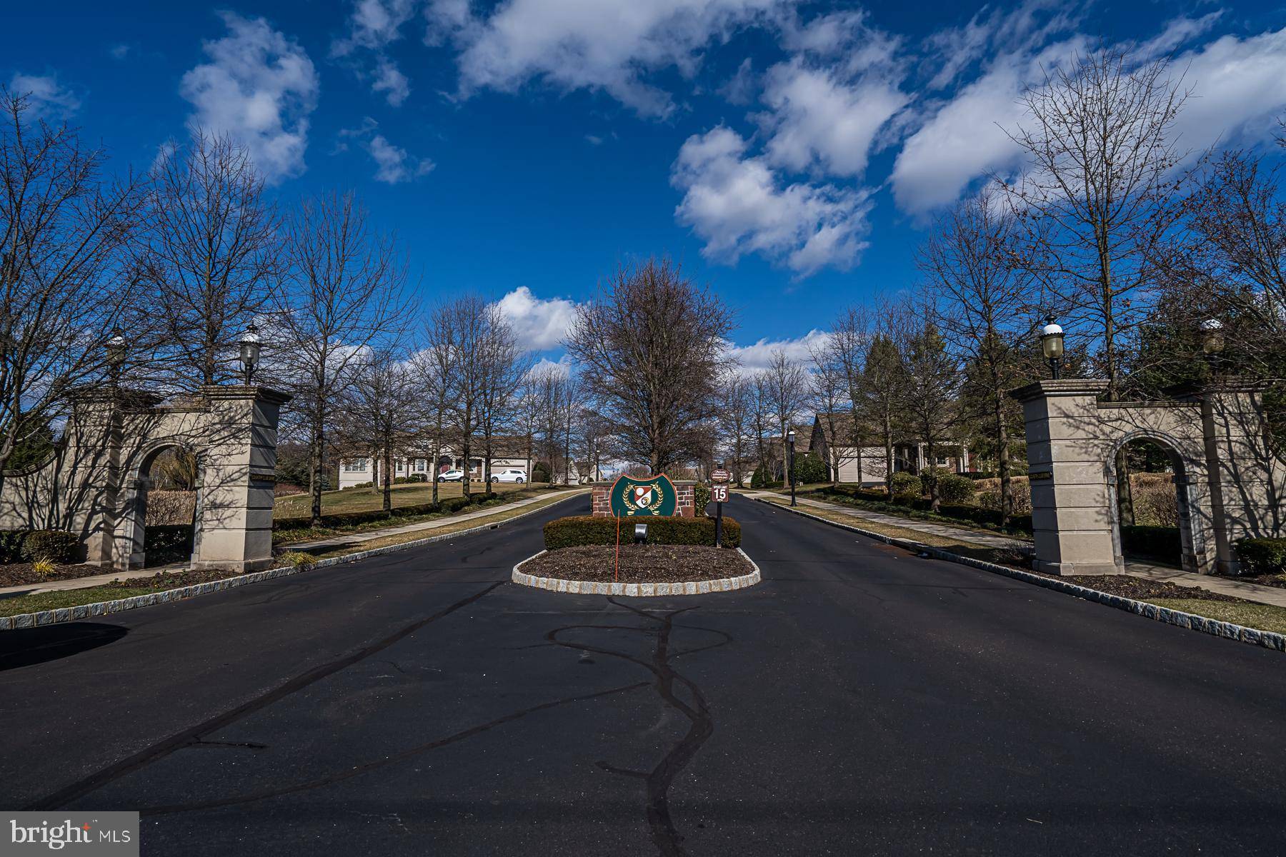 Telford, PA 18969,261 COUNTRY CLUB DR