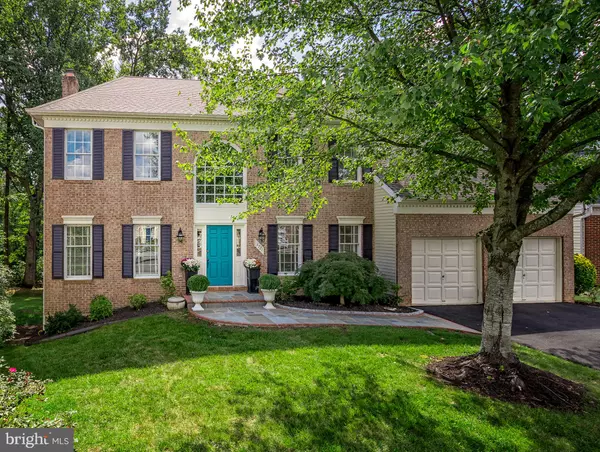 3721 BROADRUN DR, Fairfax, VA 22033