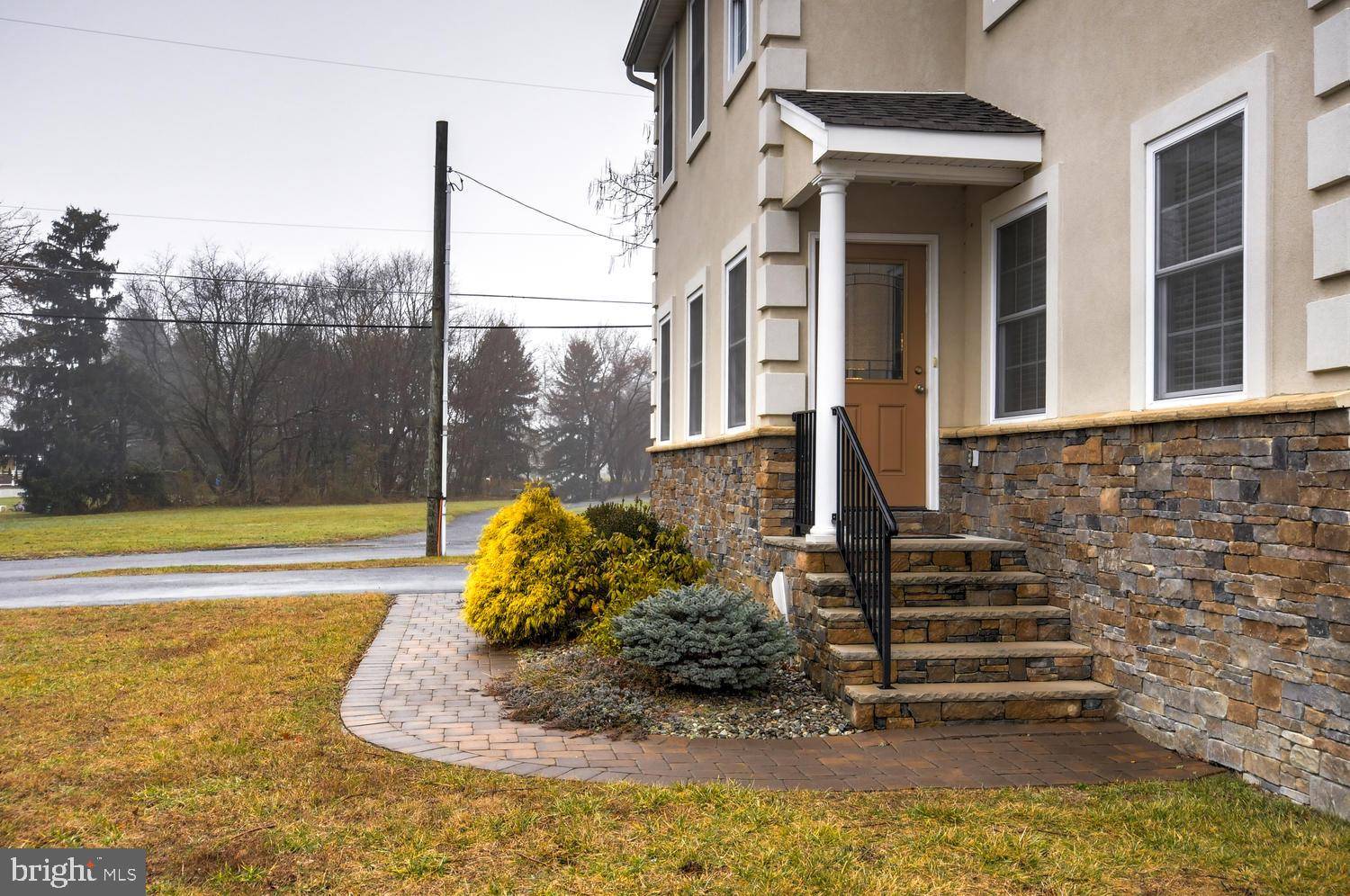 Monroe Twp, NJ 08831,242 MOUNTS MILLS RD