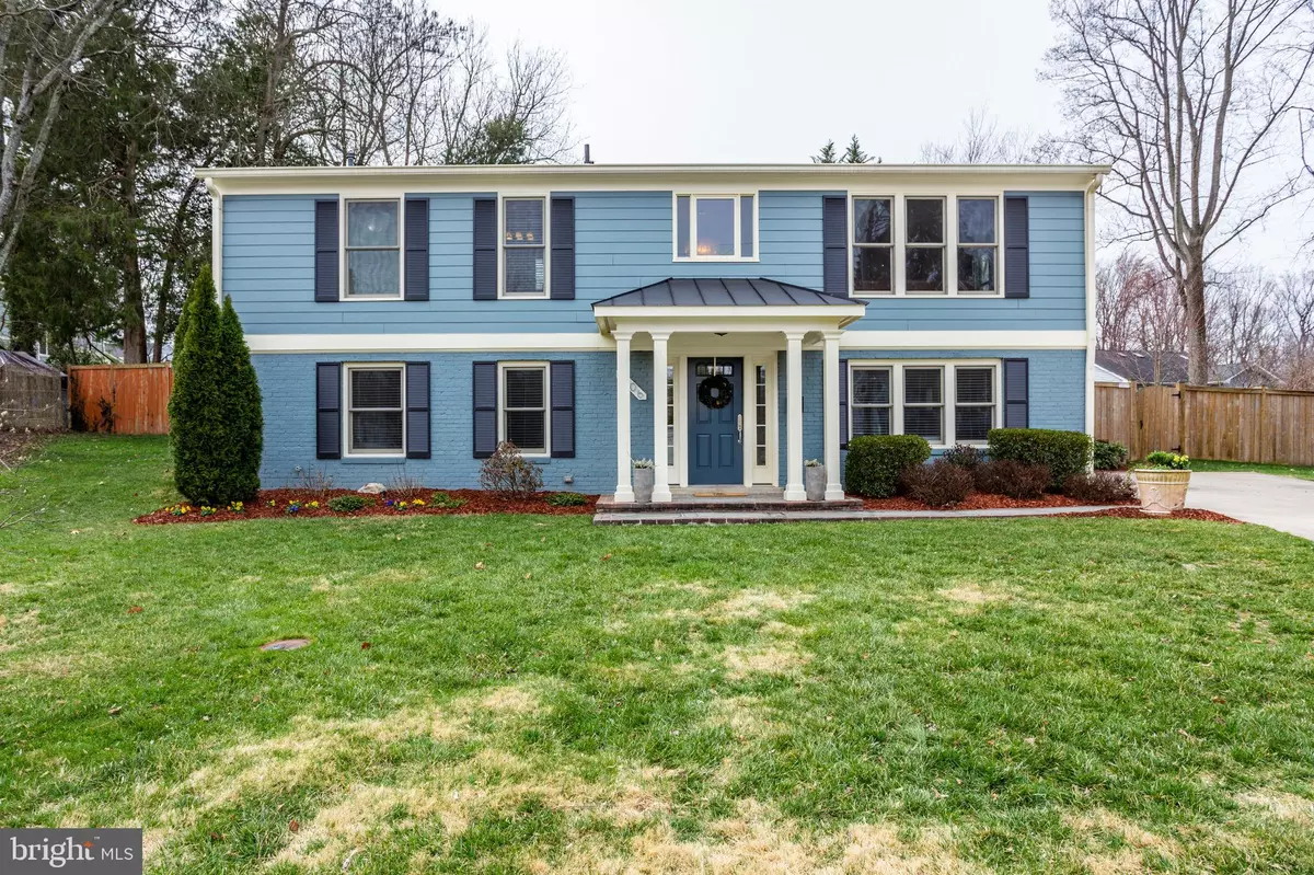 Vienna, VA 22180,1106 WALKER CIR SW