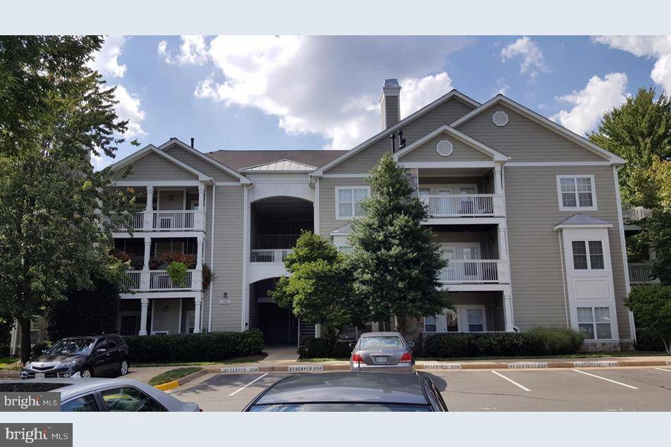 Reston, VA 20190,1704 LAKE SHORE CREST DR #22