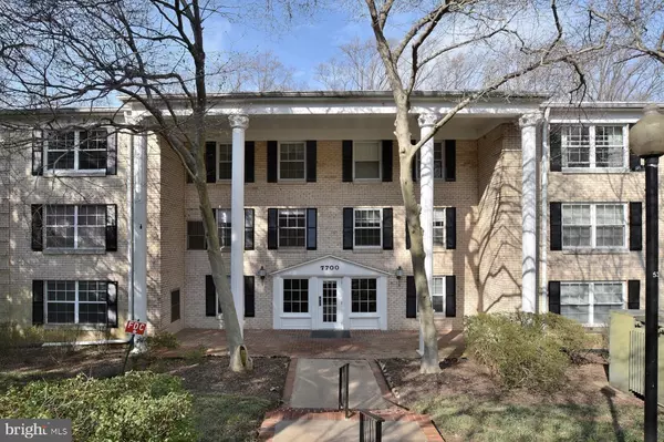 7700 TREMAYNE PL #203, Mclean, VA 22102