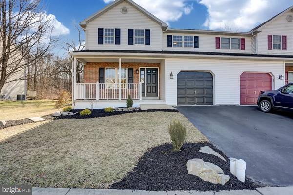 236 HICKORY DR, Fleetwood, PA 19522