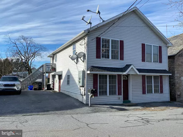 8-A CHESTNUT ST, Blandon, PA 19510