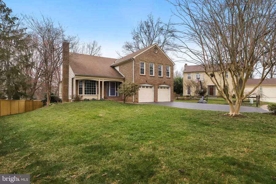 507 WOODLAND CT NW, Vienna, VA 22180