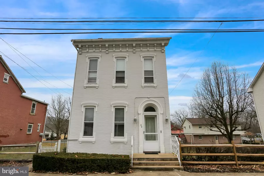 314 MAIN ST, Shoemakersville, PA 19555