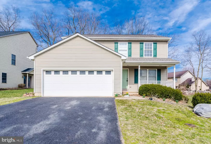 165 GEMSTONE DR, Martinsburg, WV 25401