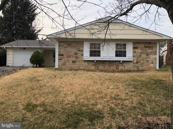 40 TRIANGLE LN, Willingboro, NJ 08046