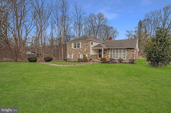 Broomall, PA 19008,97 CHERRY HILL LN