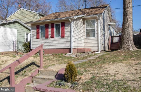 26 1ST AVE, Mantua, NJ 08051