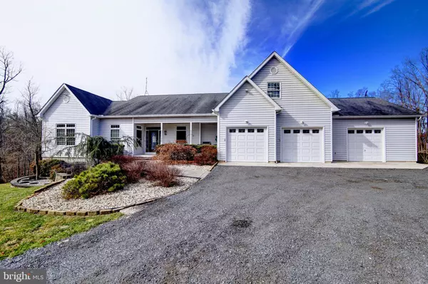 Gerrardstown, WV 25420,151 REDBONE CT