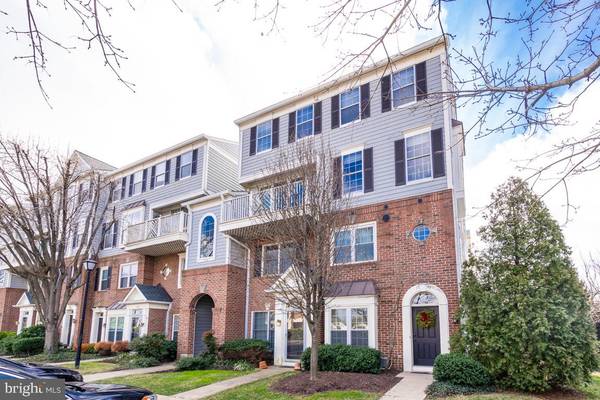 1734 OSAGE ST #304, Alexandria, VA 22302