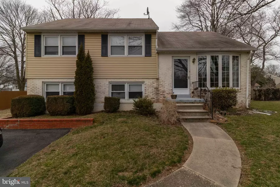 2609 E ROBINO DR, Wilmington, DE 19808