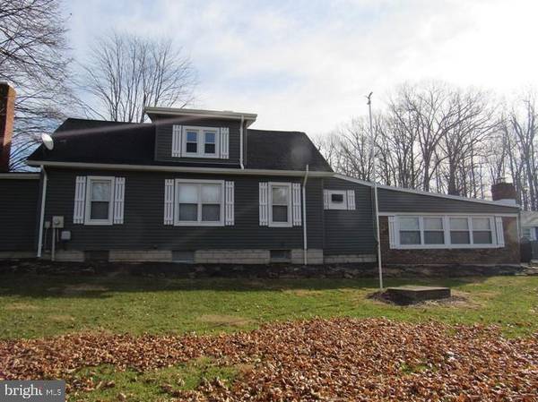 295 PINE GROVE RD, Hanover, PA 17331