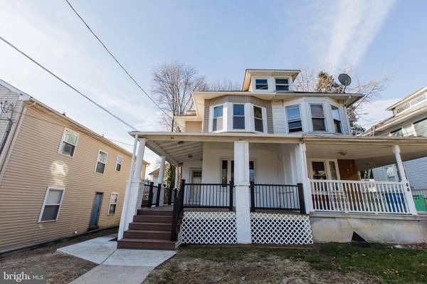 46 E LOGAN AVE, Glenolden, PA 19036