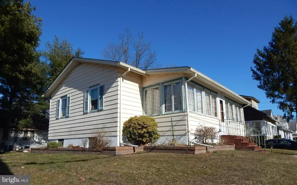 25 CHURCH ST, Penns Grove, NJ 08069