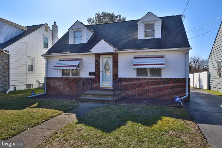 1251 S PENNSYLVANIA AVE, Morrisville, PA 19067