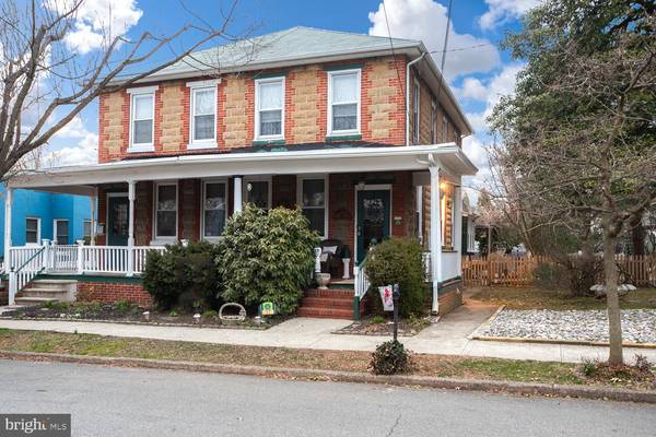 57 E UNION ST, Bordentown, NJ 08505