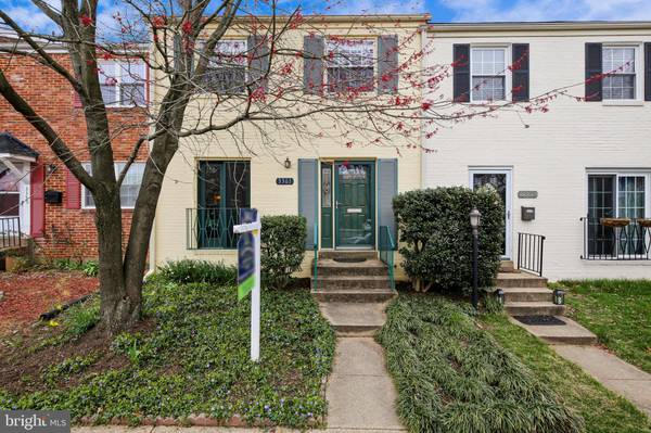 3361 ARDLEY CT, Falls Church, VA 22041