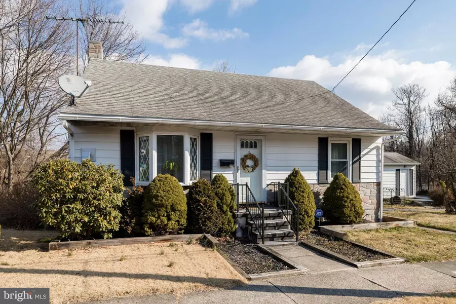 413 W 1ST ST, Birdsboro, PA 19508