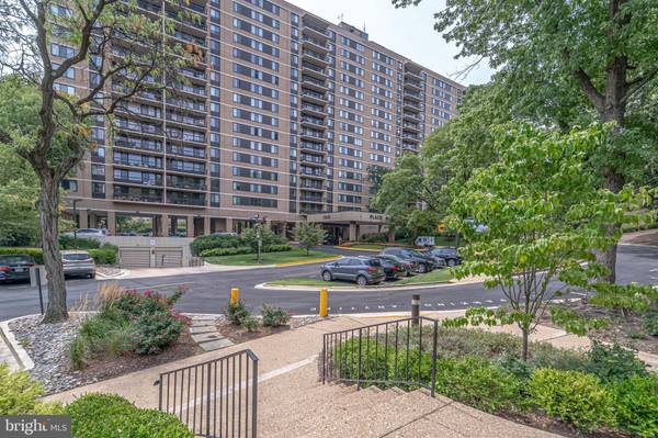 5500 HOLMES RUN PKWY #811, Alexandria, VA 22304