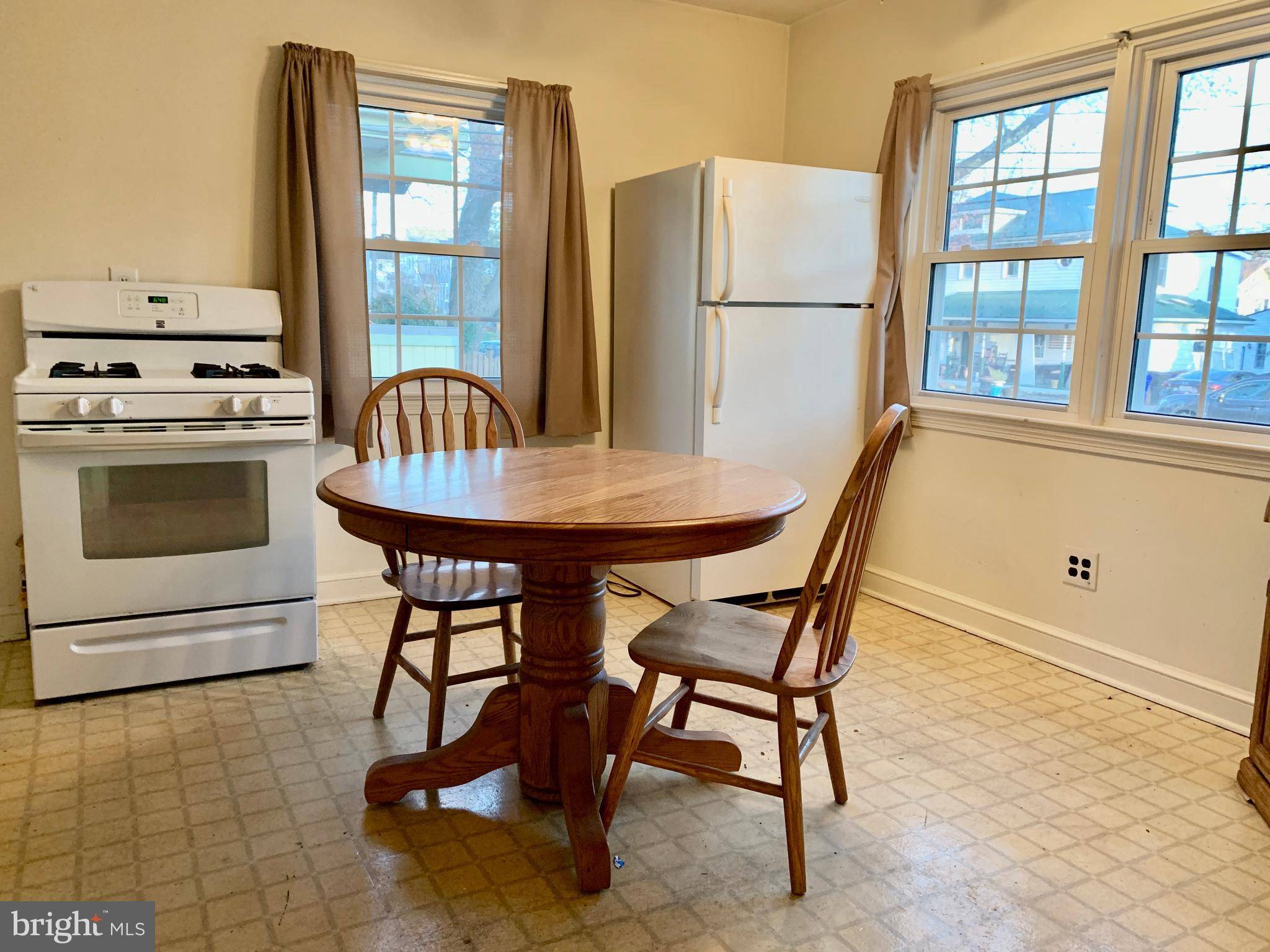 Arlington, VA 22205,5717 6TH ST N