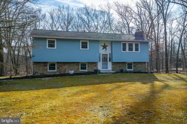 Oley, PA 19547,508 LONG LN