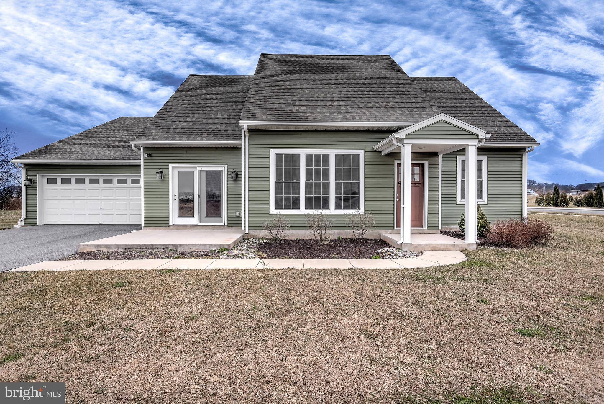 7427 SAINT PATRICK CT, Abbottstown, PA 17301