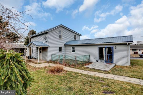 45 S FRANKLIN ST, Elizabethville, PA 17023