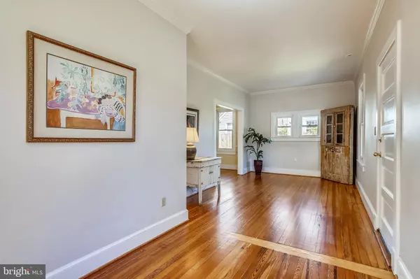 Arlington, VA 22204,1624 S NELSON ST