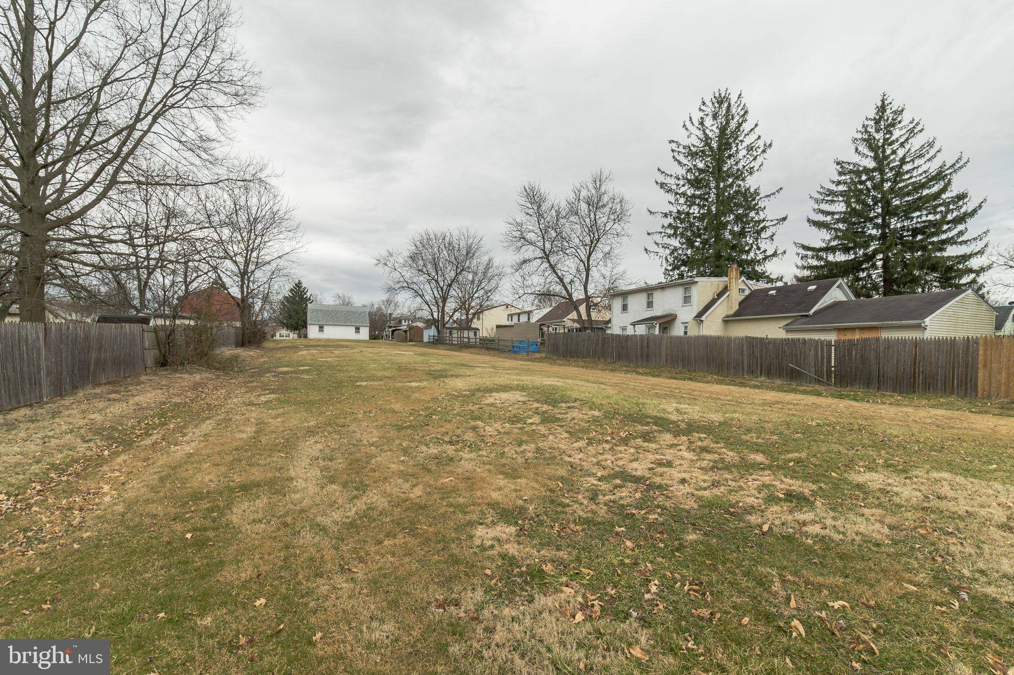 Telford, PA 18969,23 W SUMMIT AVE