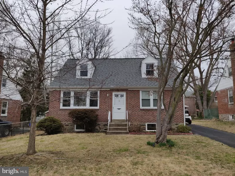 305 E RIVELY AVE, Aldan, PA 19018