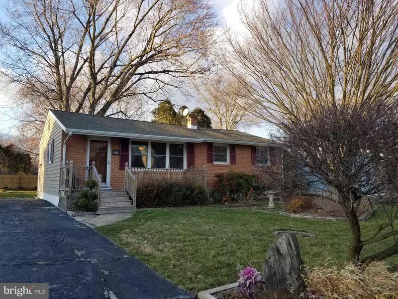 22 SPRING LAKE DR, Newark, DE 19711